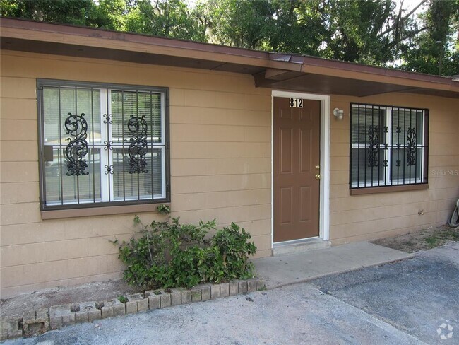 Building Photo - 812 NW 40 Ave Rental