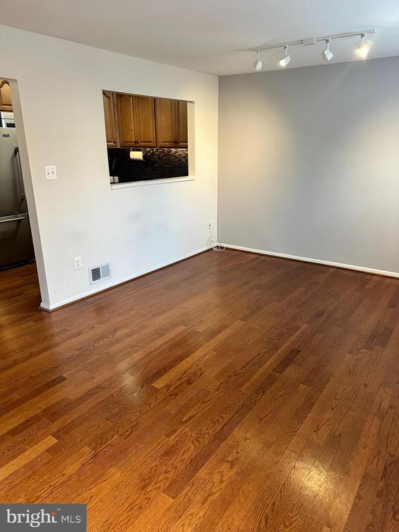 Photo - 7943 Timarand Ct