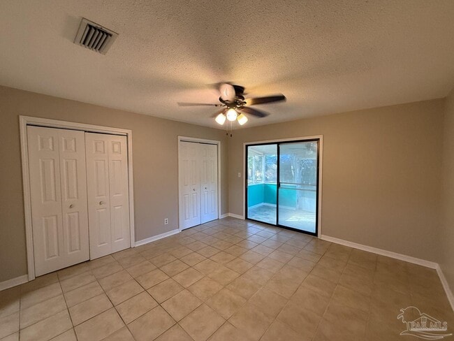 Photo - 940 Candlestick Dr