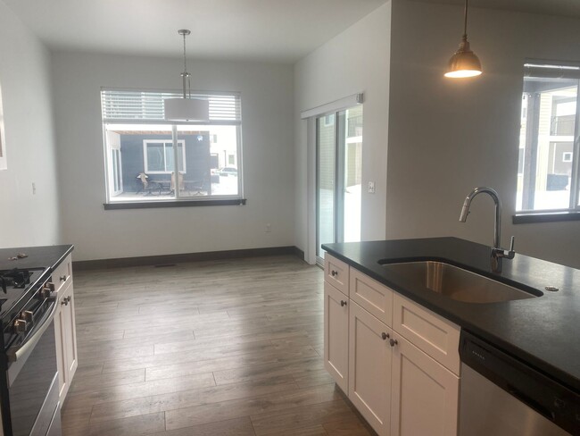 Photo - Abigail Lane Duplex Unit 1147 Abigail Lane -  B