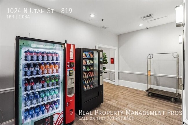 Photo - 1024 N Utah St Unit 819
