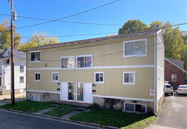 Building Photo - 1319/21 St. James Ct. Unit 1321 Rental