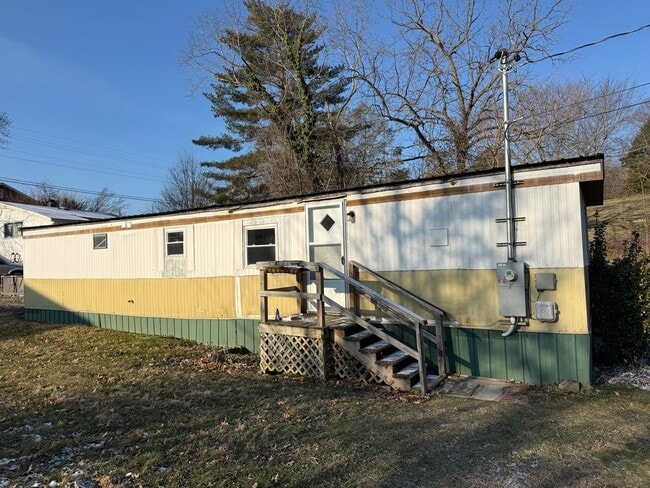 Building Photo - 2 Bedroom 1 Bath Home located in Greeneville, TN