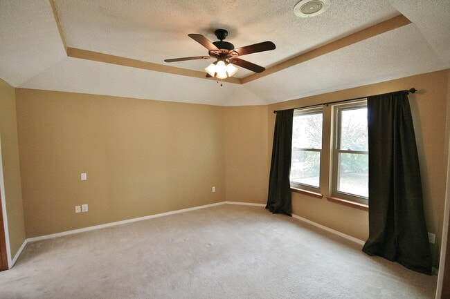 Photo - 3/2/2 Open Floor Plan, Mesa Schools, Dogs ...