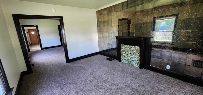 Photo - 1237-1239 Wisconsin Unit 1239