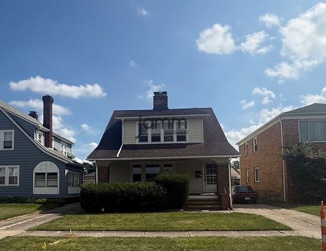 Building Photo - 3435 Brookview Blvd