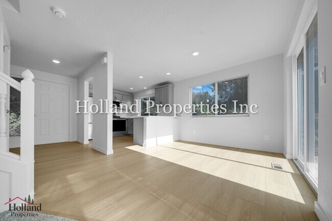 Photo - 9059 SW Sagert St