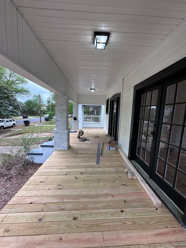 Photo - Mockingbird Realty 228