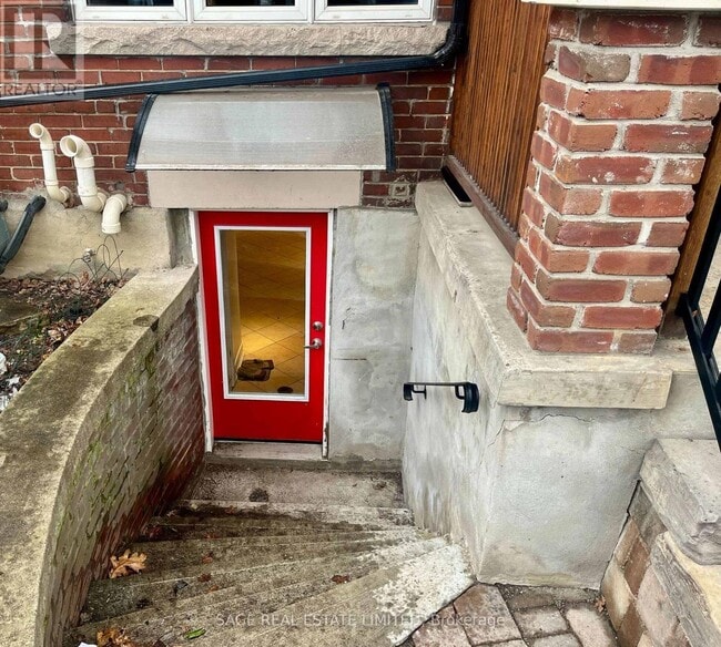 Photo - 417 Crawford St