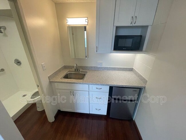 Photo - 1301 Lusitana St Unidad 301