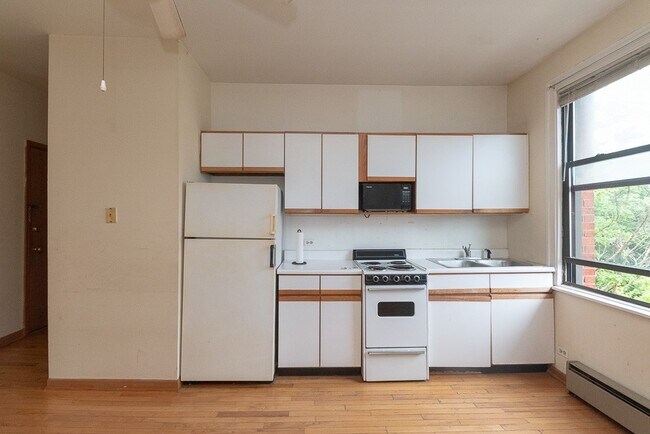 Photo - 640 W Barry Ave Unidad 104