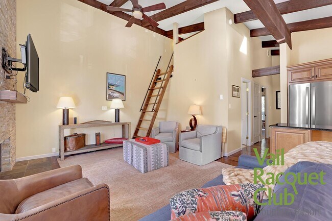 4620 Racquet Club Dr