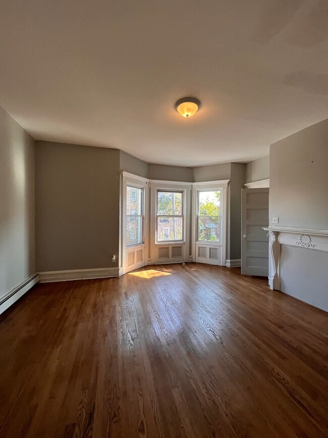 Photo - 33 Lexington Ave Unit 2