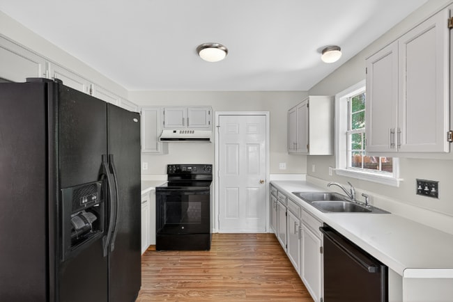 Photo - 532 Baygall Rd