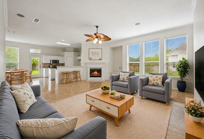 Photo - 1040 Castille Dr