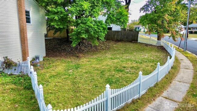 Photo - 30 Brookside Rd