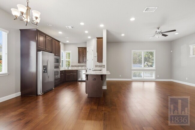 Photo - 2016 Simond Ave Unit Apartment D