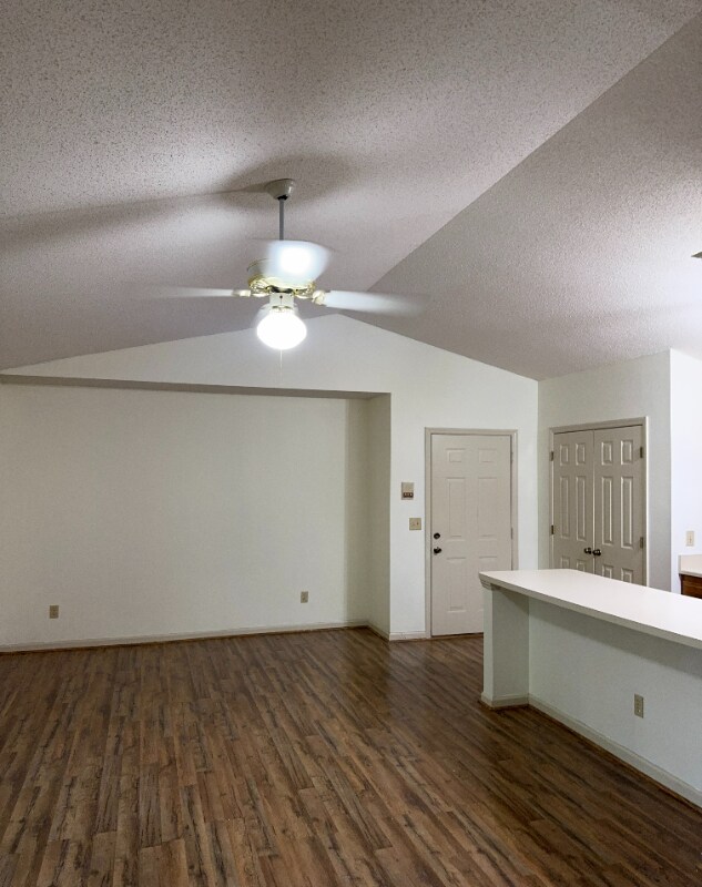 5928 W Friendly Ave Unit L