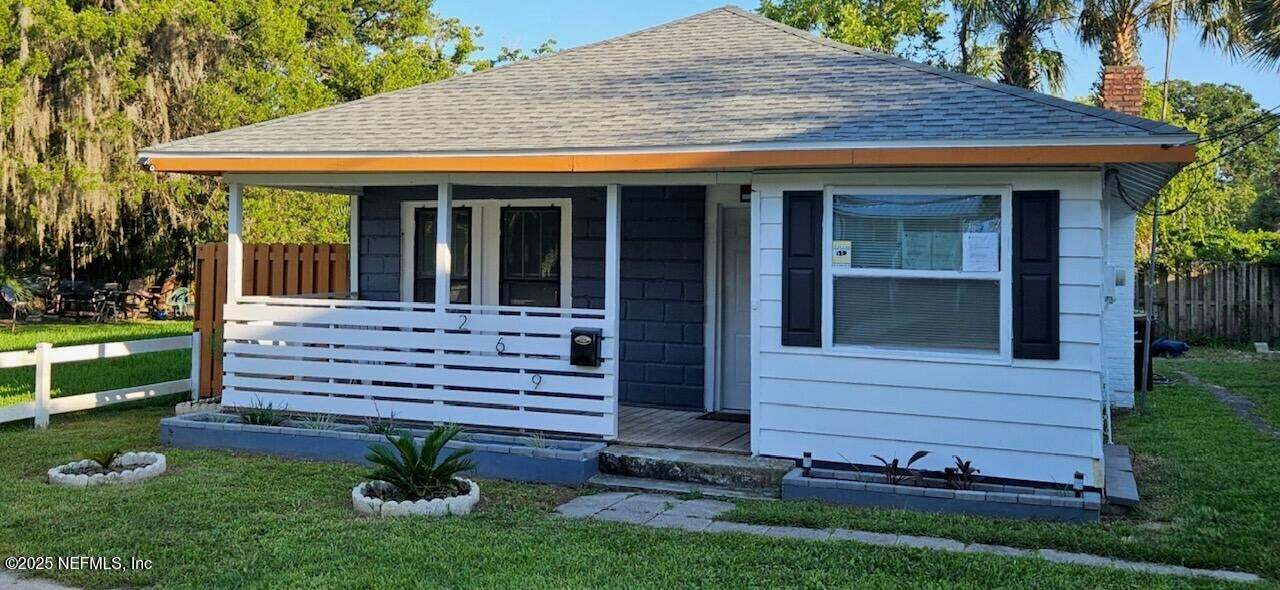 Photo - 269 W King St