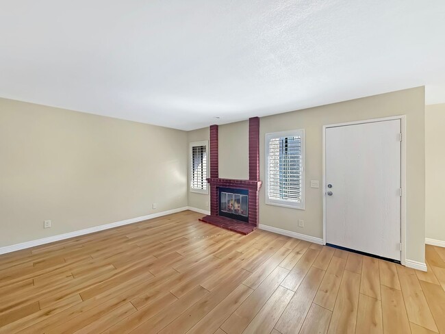 Photo - Great 2 bed/2bath condo w/AC, detached garage, and solar! Unit 16