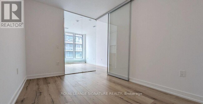 Photo - 1195 The Queensway Unité 508