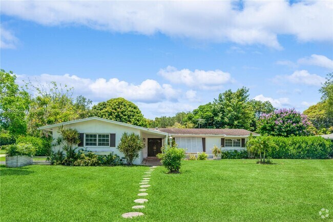 Building Photo - 7300 SW 116th St Rental
