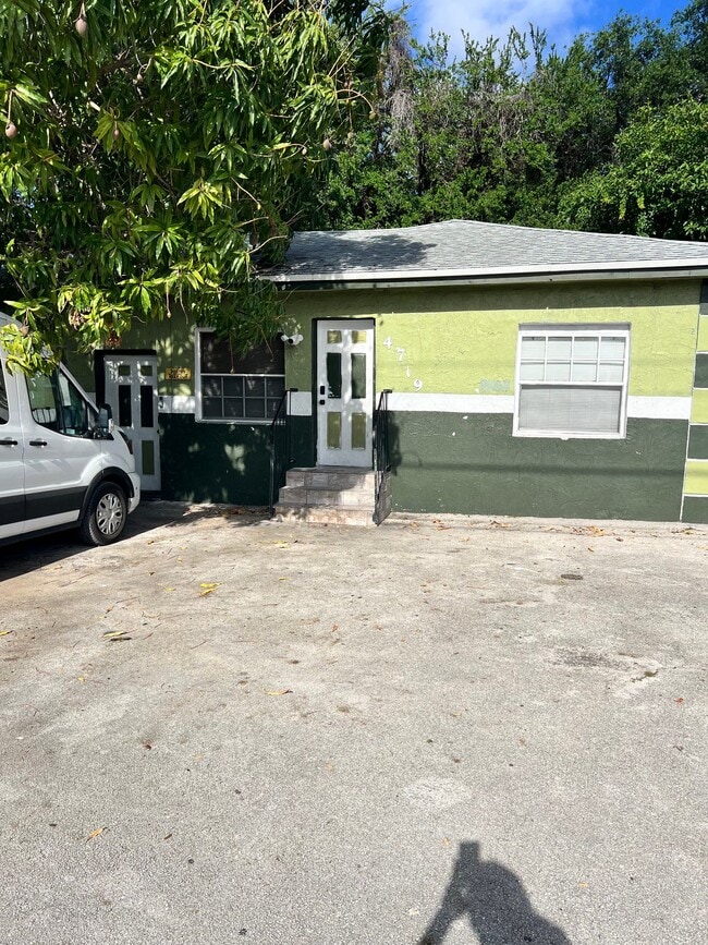 Photo - 4719 NW 32nd Ave Unit A
