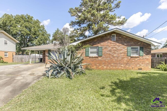 Photo - 203 Todd Cir