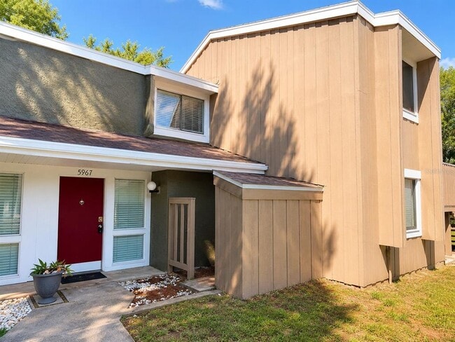 Building Photo - 5967 Windhover Dr Unit 7D