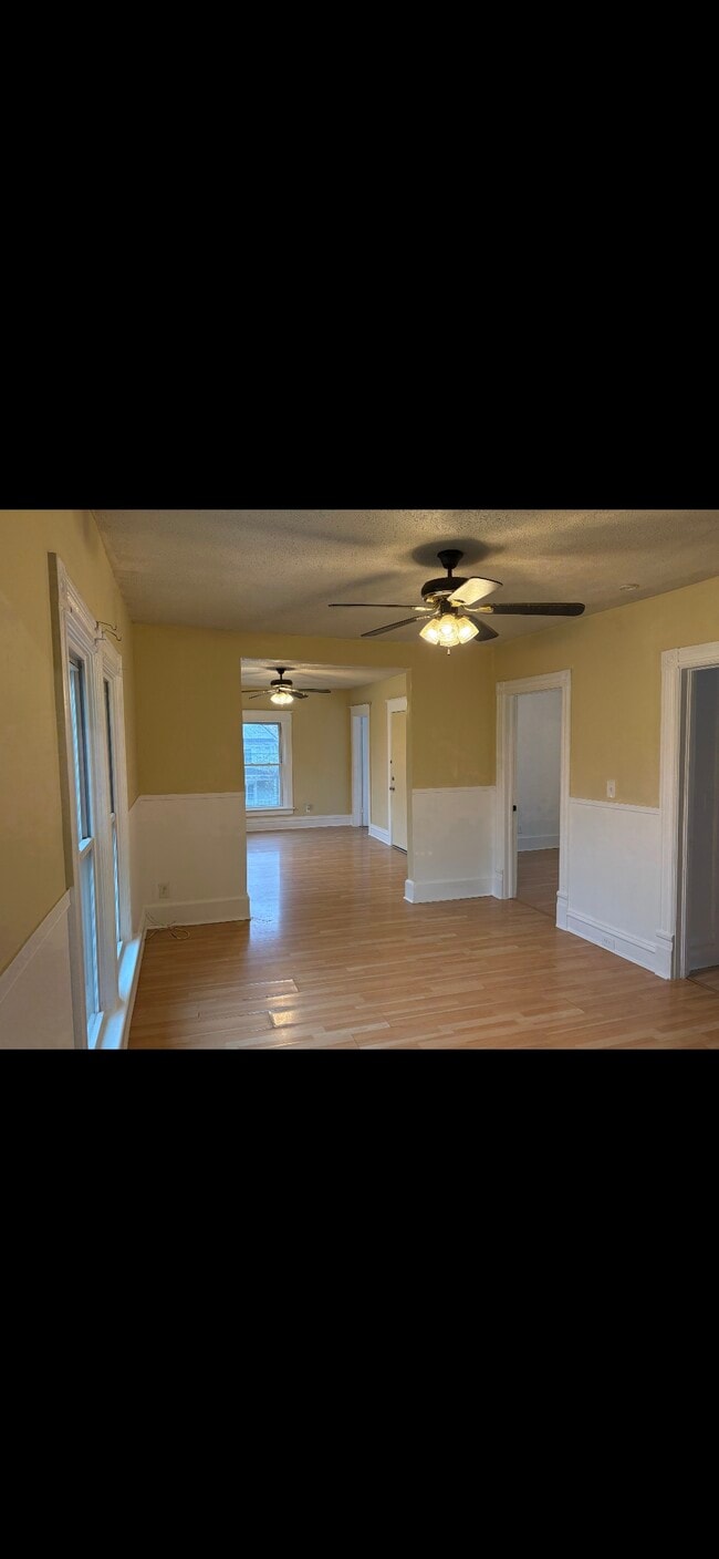 Photo - 209 King St Unidad Upper