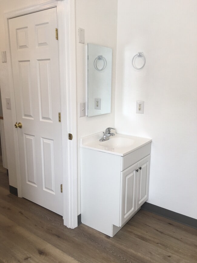 Photo - 2013 North Ave W