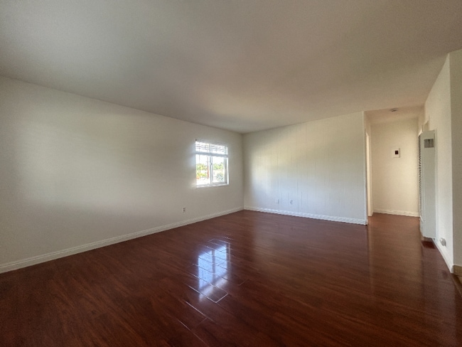 Photo - 2340 W Greenacre Ave Unit 3