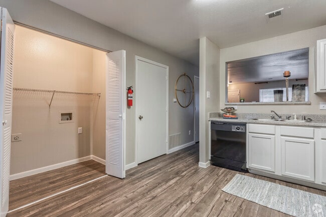 Photo - Greens of Hickory Trail Apartamentos