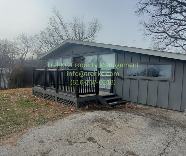 Building Photo - 5904 N Michigan Ave Rental