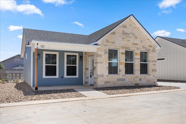 Building Photo - Bright, Spacious, & Beautifully Designed 1 bed 1.5 bath