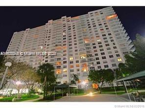 Building Photo - 2801 NE 183rd St Unit 1914W Rental