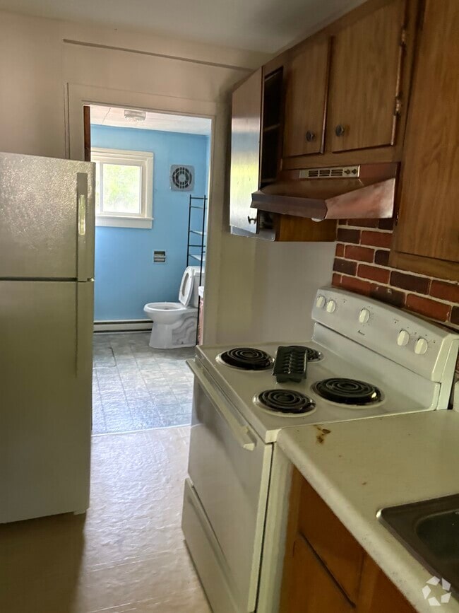 Building Photo - 150 Island St Unit 3 Rental