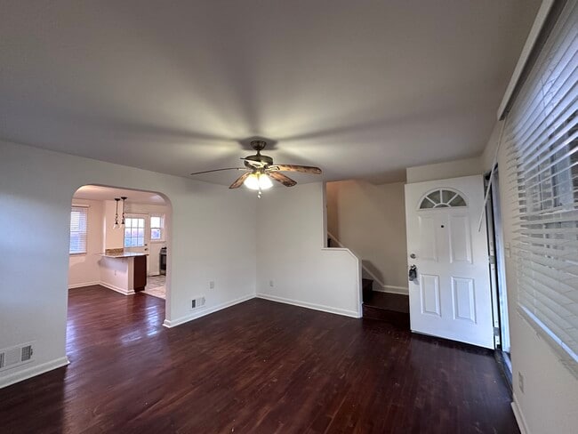 Photo - 5536 Channing Rd