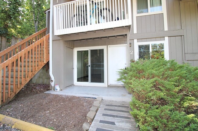 5704 SW Beaverton Hillsdale Hwy Unit 02