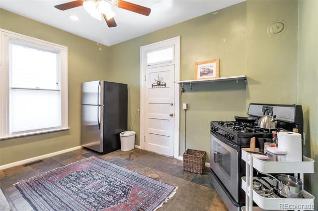 Photo - 637 S Sherman St