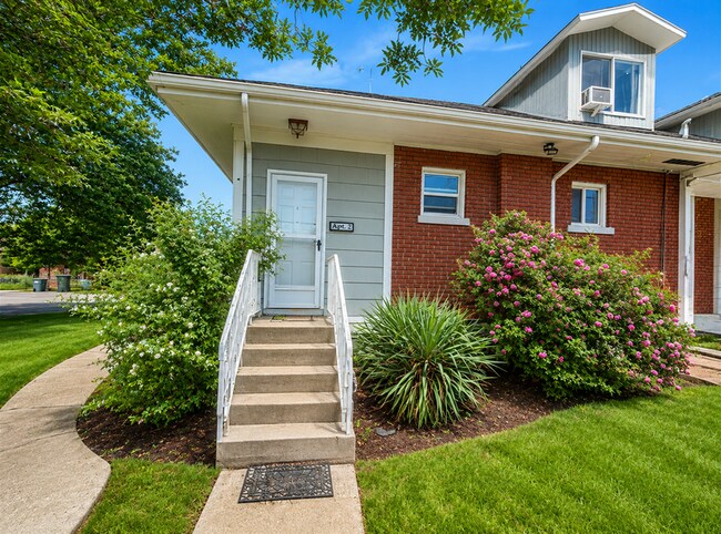 Photo - 867 Browning Ave