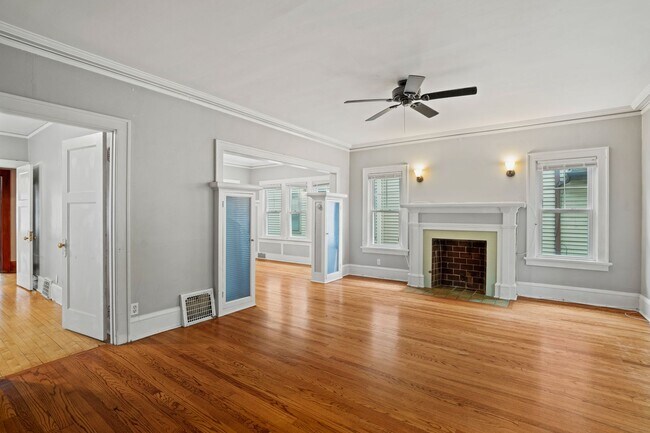 Photo - 3038 N Maryland Ave