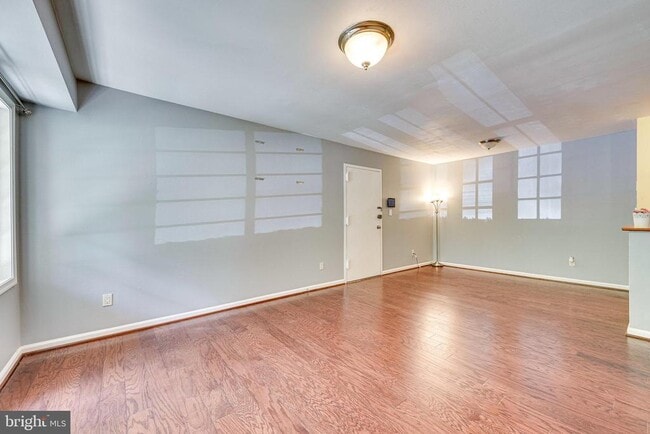 Photo - 5909 Prince James Dr Unit B