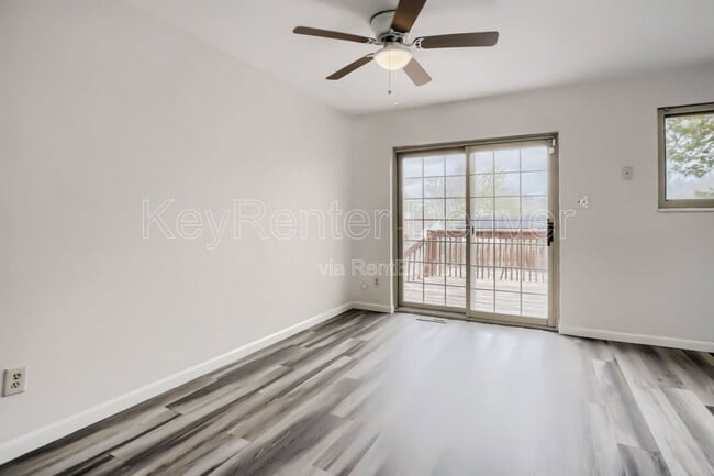 Photo - 949 Olathe St