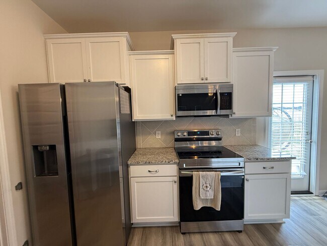 Photo - FOR RENT