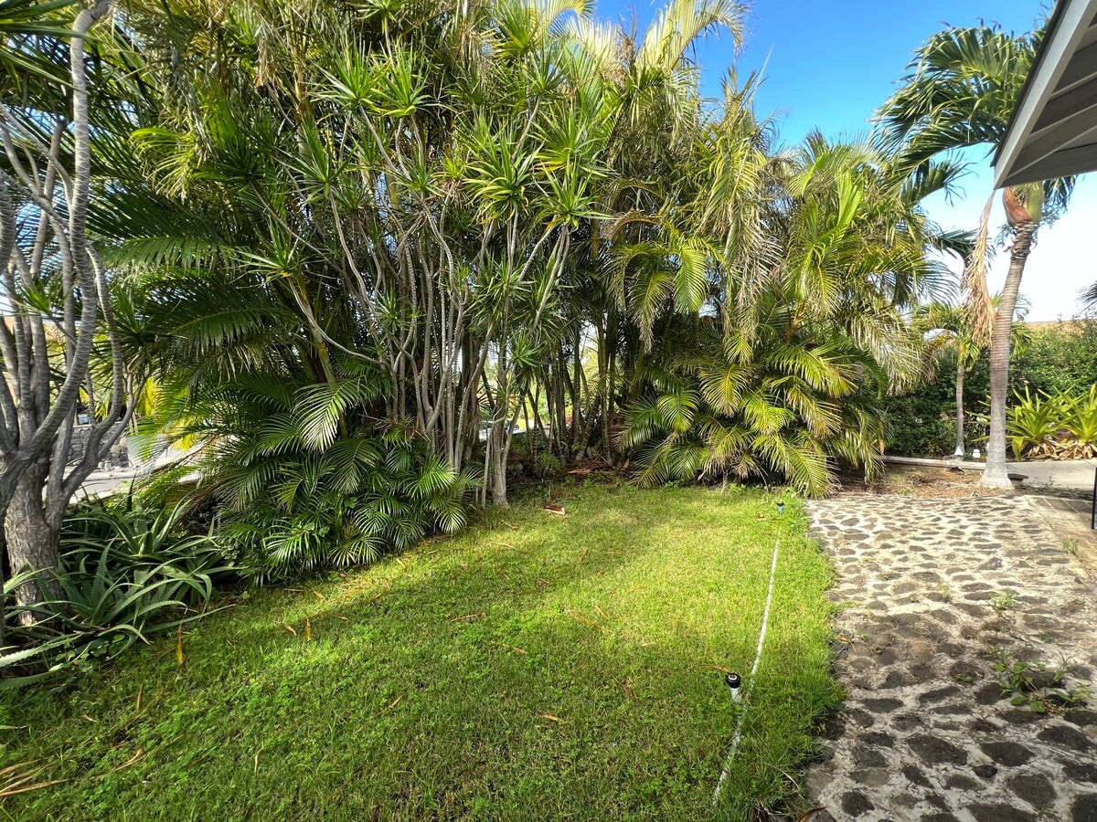 Photo - 68-1807-1807 Uala St