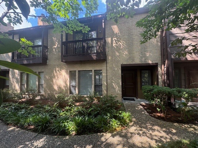 Building Photo - 11711 Memorial Dr Unit 563 Rental