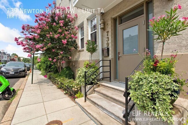 Building Photo - Columbia Heights Updated One Bedroom on Qu... Unit T4 Rental