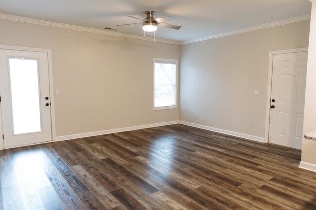 Photo - Laurel Ridge