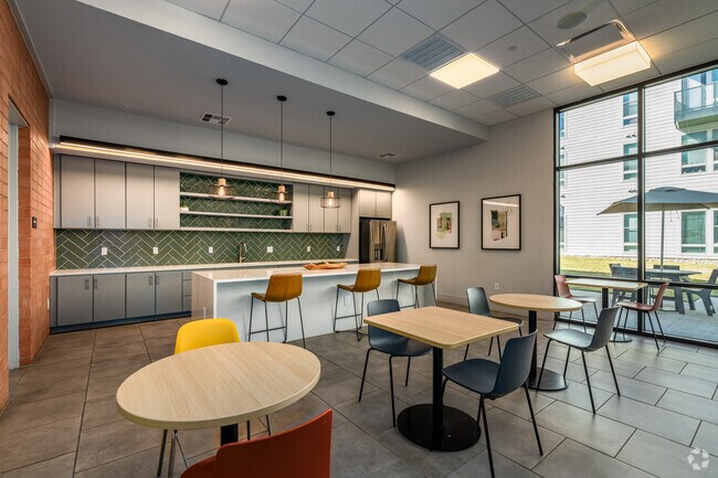 Wi-Fi Lounge Area